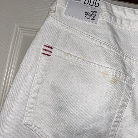 BDG Urban Outfitters White Mom High Rise Distressed Relaxed Fit Jeans size 31 - Picture 10 of 13